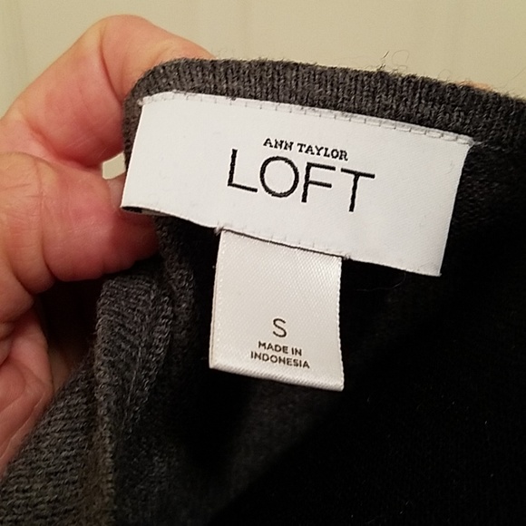 Ann Taylor Loft Sweater - Picture 4 of 4